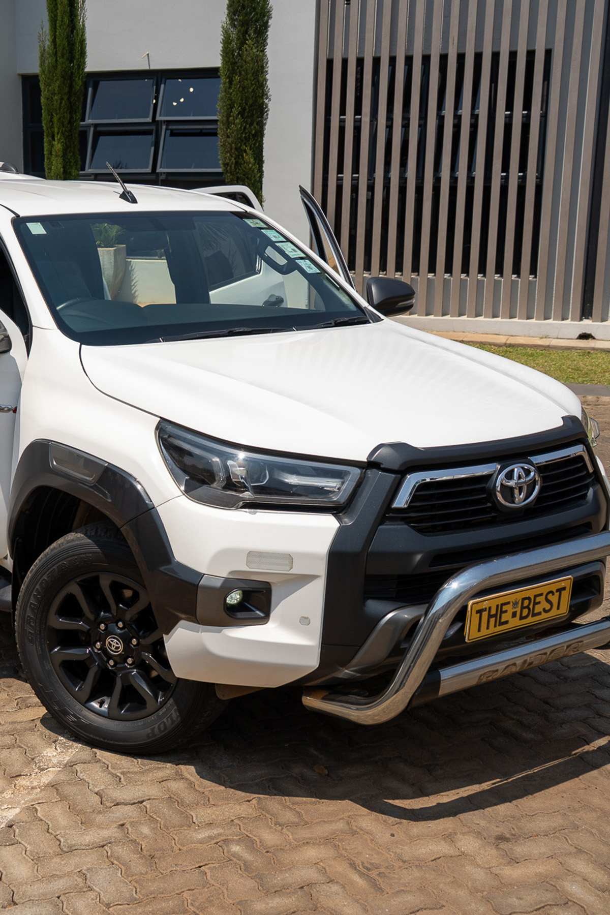 Executive Double Cab- Toyota Hilux GD6